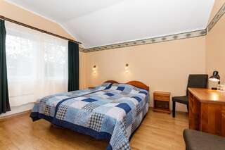 Отели типа «постель и завтрак» Kapten Krantz Guesthouse Пярну Двухместный номер с 1 кроватью или 2 отдельными кроватями-1